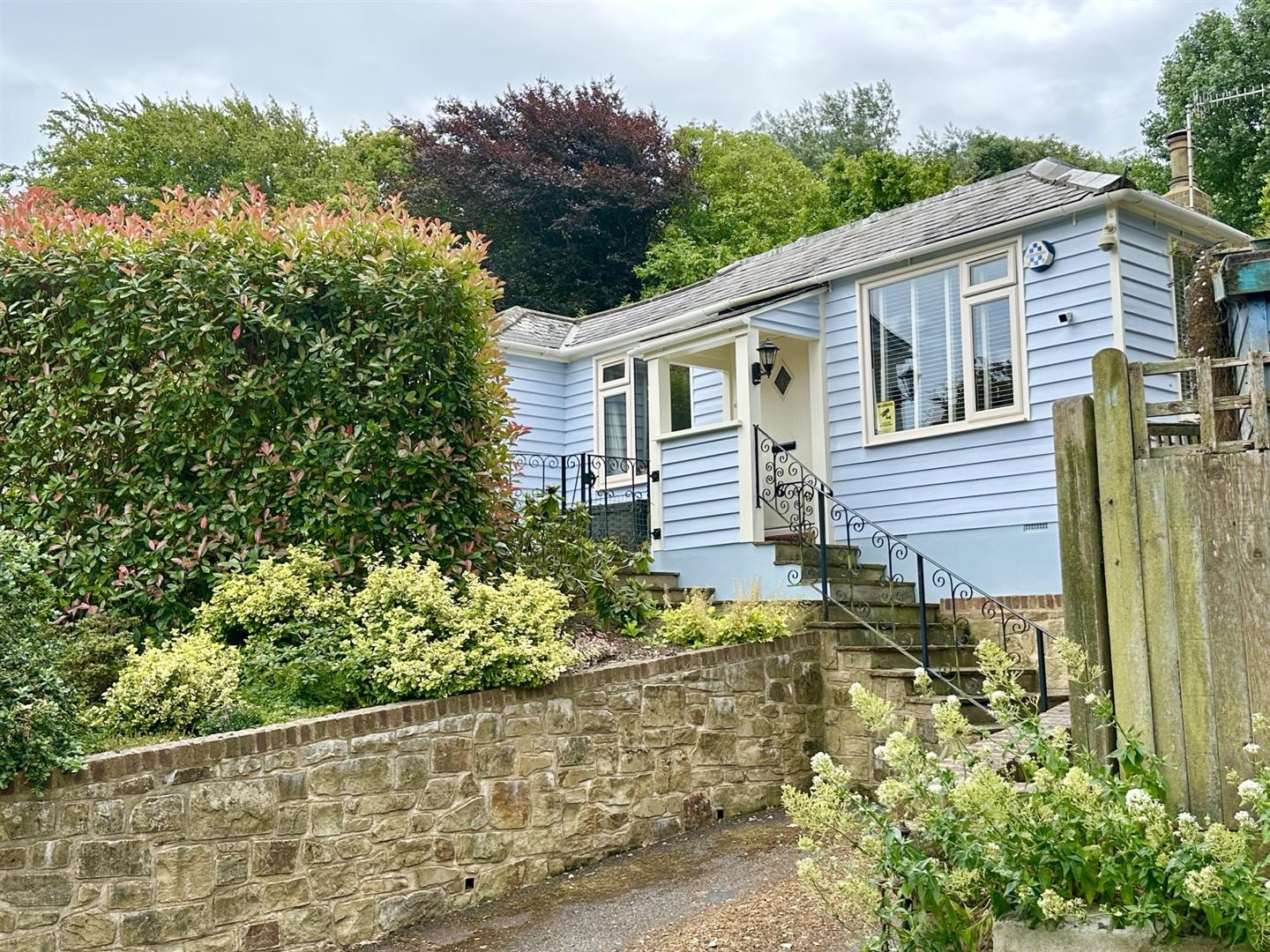 2 bed property in High Wickham, Hastings